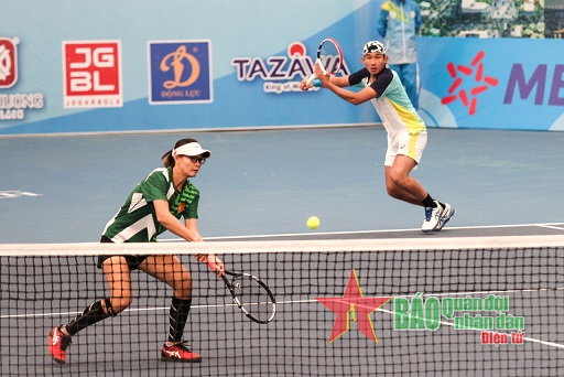 Đoàn Quân đội nhất toàn đoàn môn quần vợt tại Đại hội Thể thao toàn quốc lần thứ IX